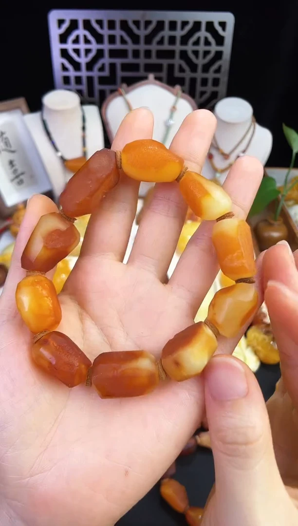 未镶嵌琥珀珠宝奇石雨**，柒月