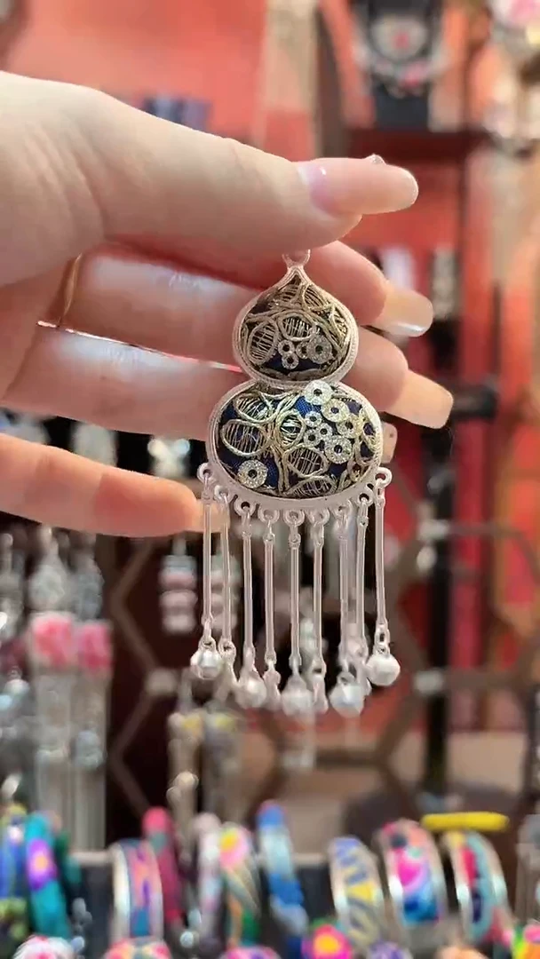 织绣 云织谣民族风精美饰品   288