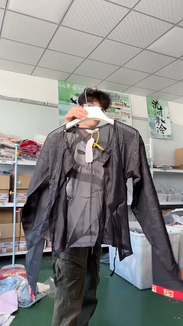 丹丘黑色圆领衫XL码