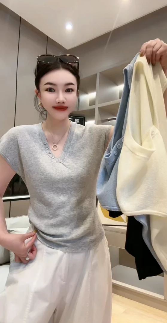 欧货2025春夏新款简约时髦休闲百搭V领软糯显瘦短袖针织T恤上衣女