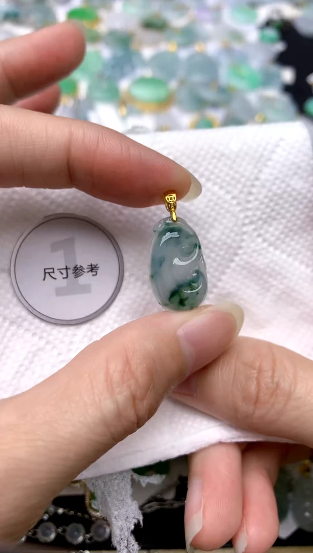 颈饰银S925镶嵌翡翠天然A货翡翠