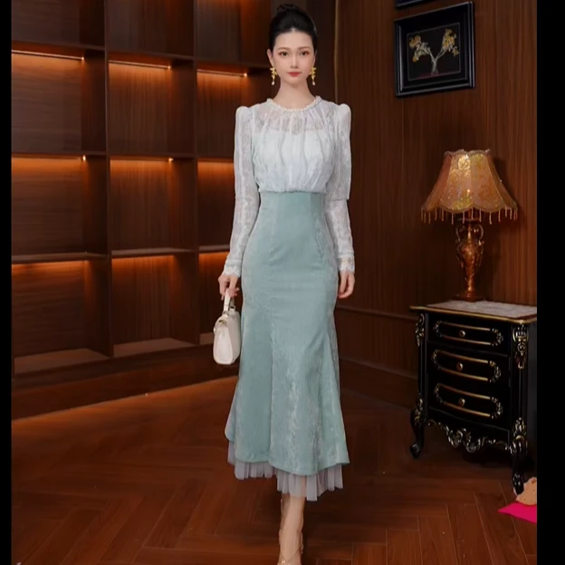 秋冬新款时尚气质设计师蕾丝拼接轻奢鱼尾裙女装连衣裙45378