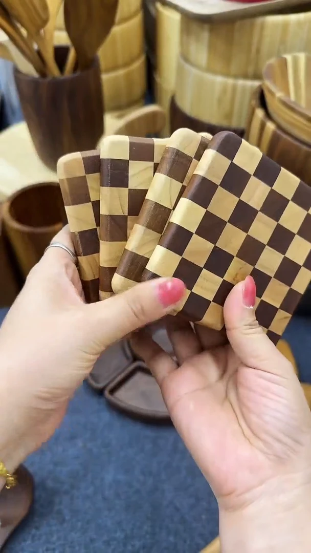 棋盘格杯垫瑕疵四件套