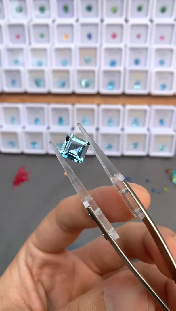 未镶嵌裸石定制海蓝宝石2.39ct