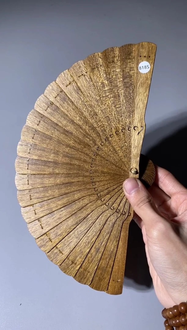 【闪购商品】金丝楠木雕818号15cm金丝楠木小叶桢楠扇子