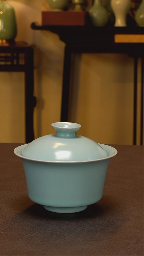 杯子天蓝釉马蹄两才盖碗 精品