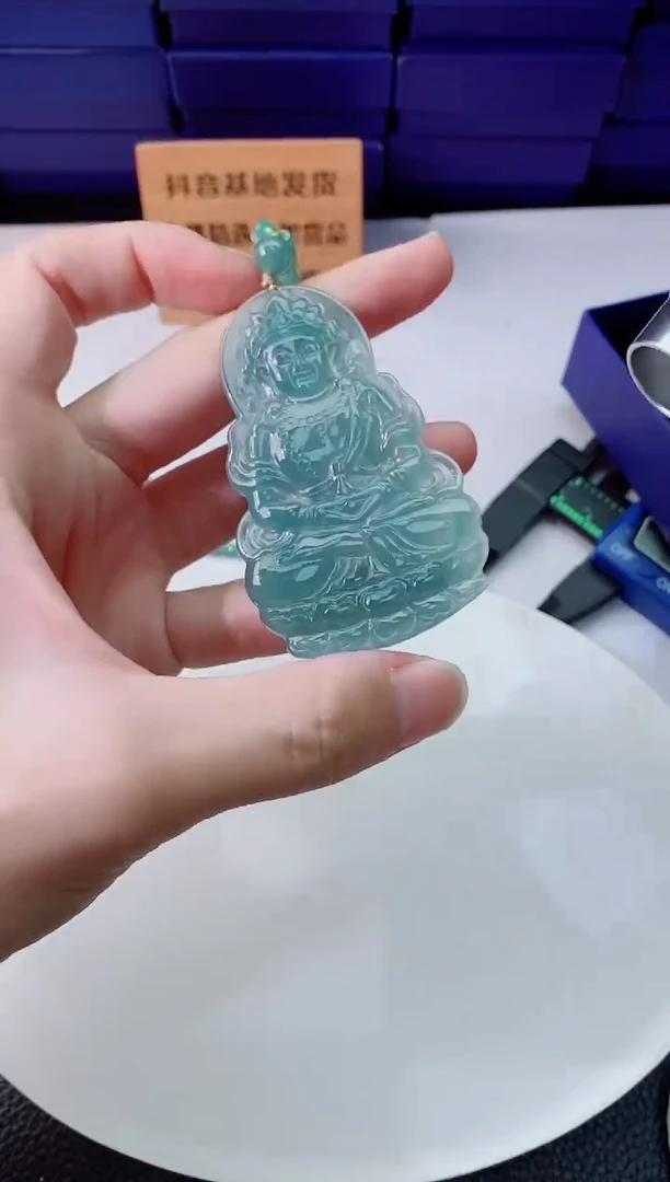翡翠未镶嵌颈饰1111111