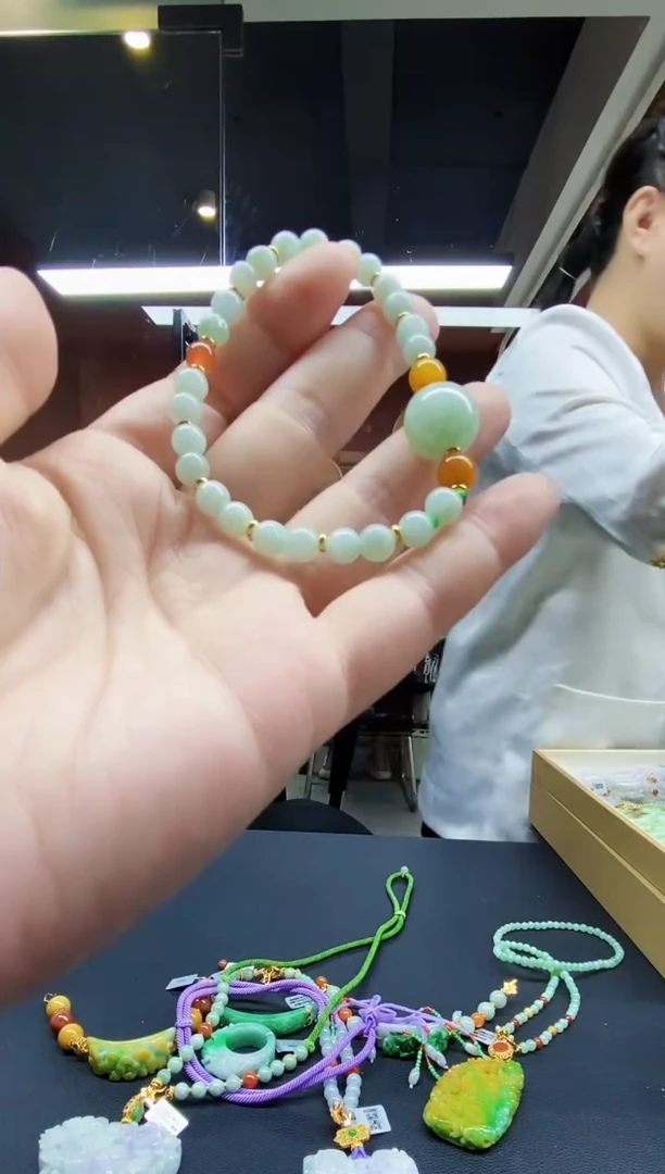 颈饰未镶嵌翡翠翡翠吊坠