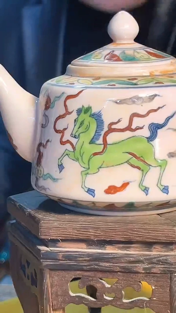 【闪购商品】瓷片578F现代工艺品一个