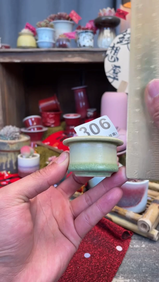 【闪购商品】摆件306景德镇手工花盆 默认微瑕