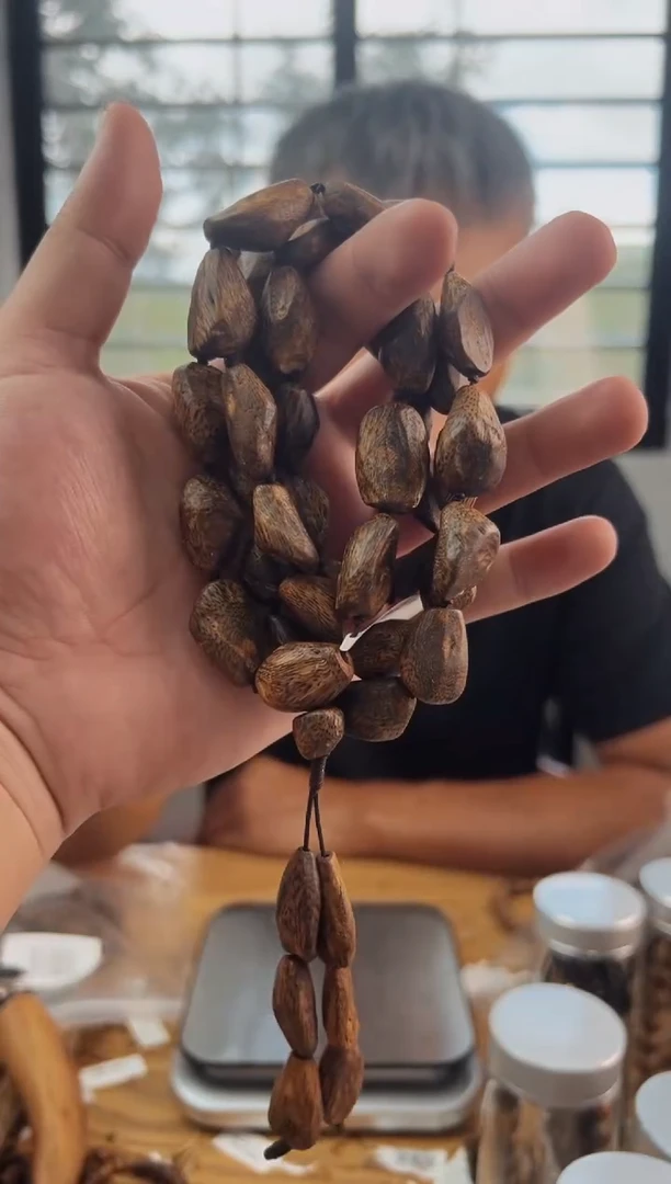 沉香手串沉水浮1.3随行多圈50克多样性发一