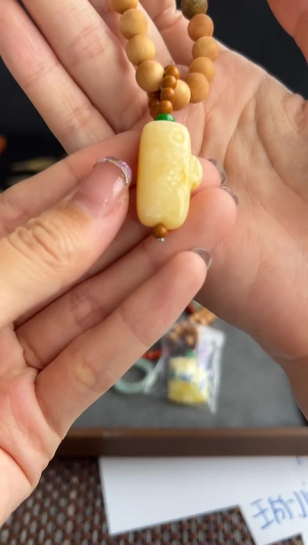 蜜蜡颈饰未镶嵌614买断