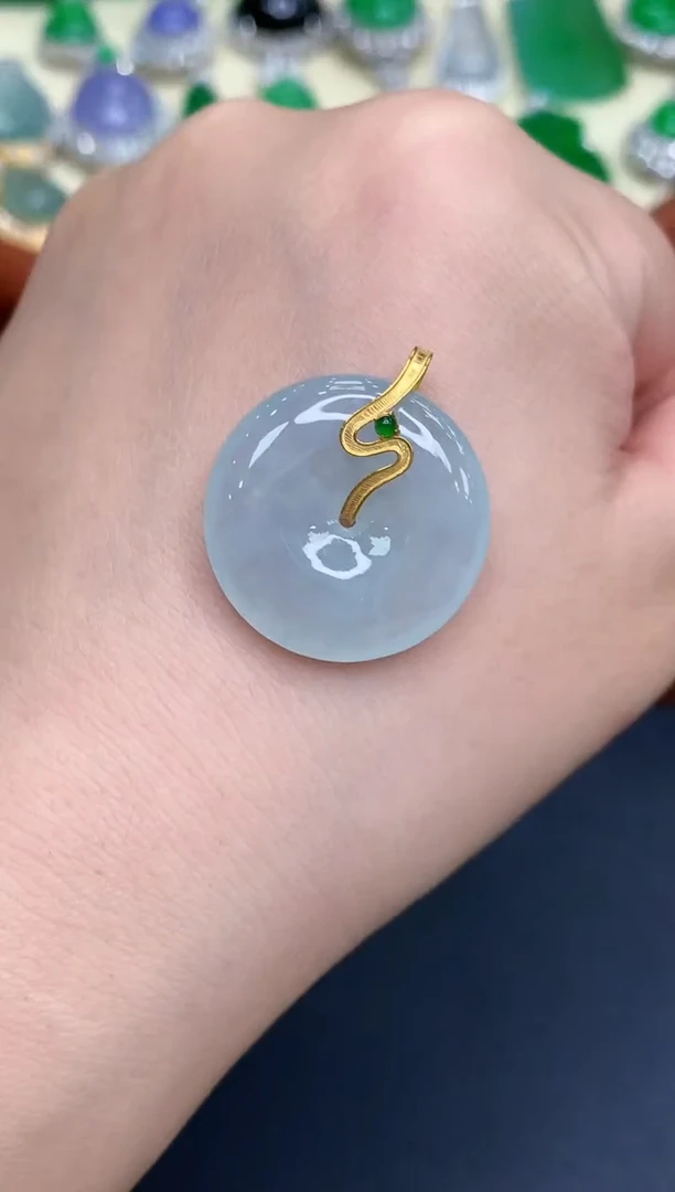 颈饰18K金镶嵌翡翠311-中国好珍宝