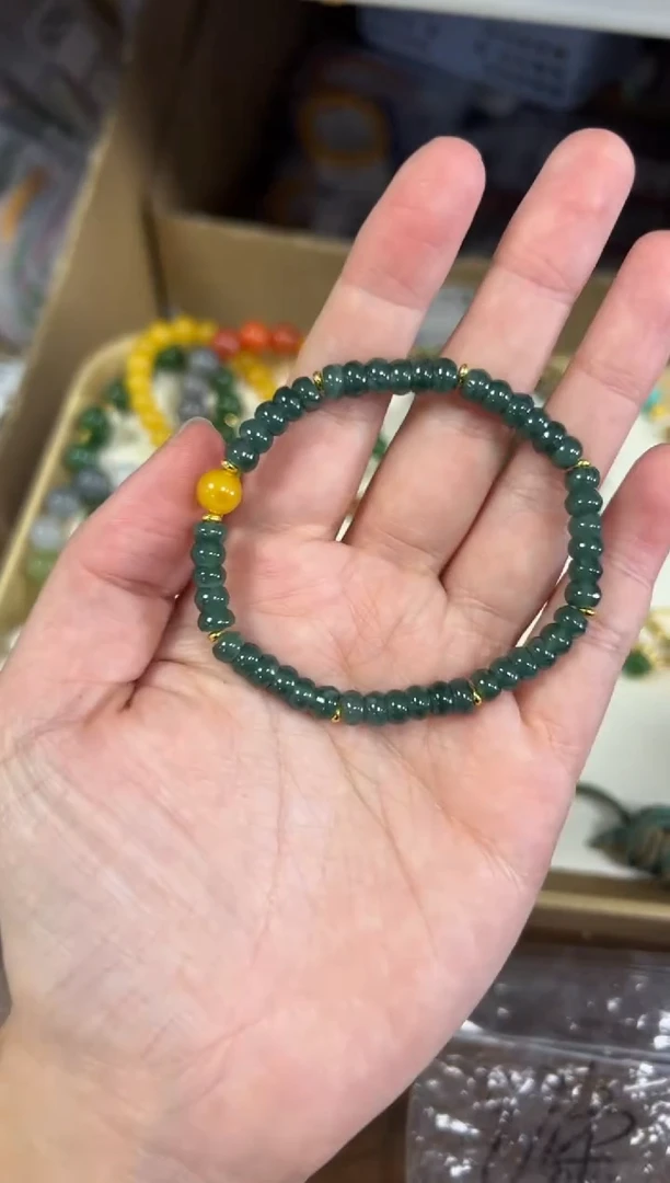 未镶嵌手链翡翠蓝水翡翠精工蝶珠蜜蜡款手链[0009