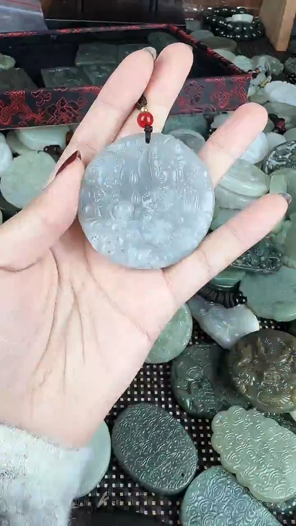 颈饰未镶嵌和田玉1