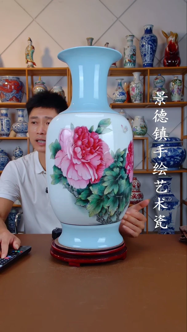 现代景德镇手工手绘陶瓷摆件71