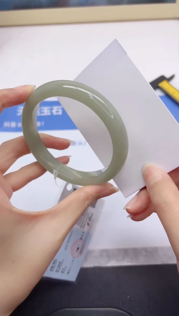 石英质玉手镯未镶嵌81-62.8