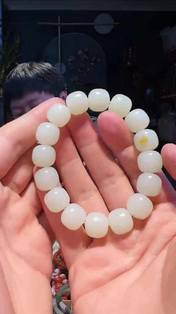 【闪购商品】和田玉手串未镶嵌14+单圈