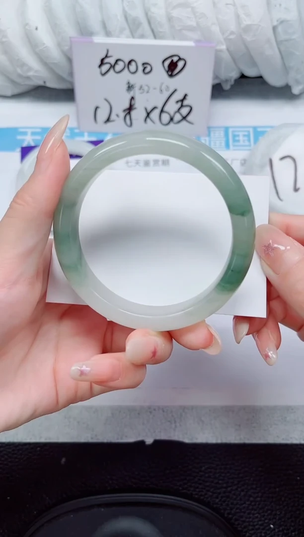 未镶嵌手镯石英质玉72-58/59