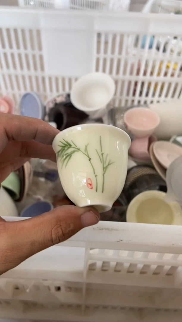 杯无运费险有瑕疵的摄影的产品有使用过的痕迹有点脏介意勿拍
