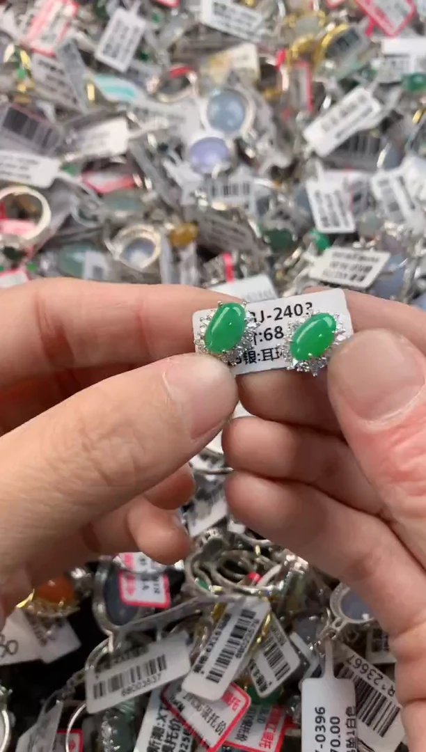 银S925镶嵌戒指翡翠10         9