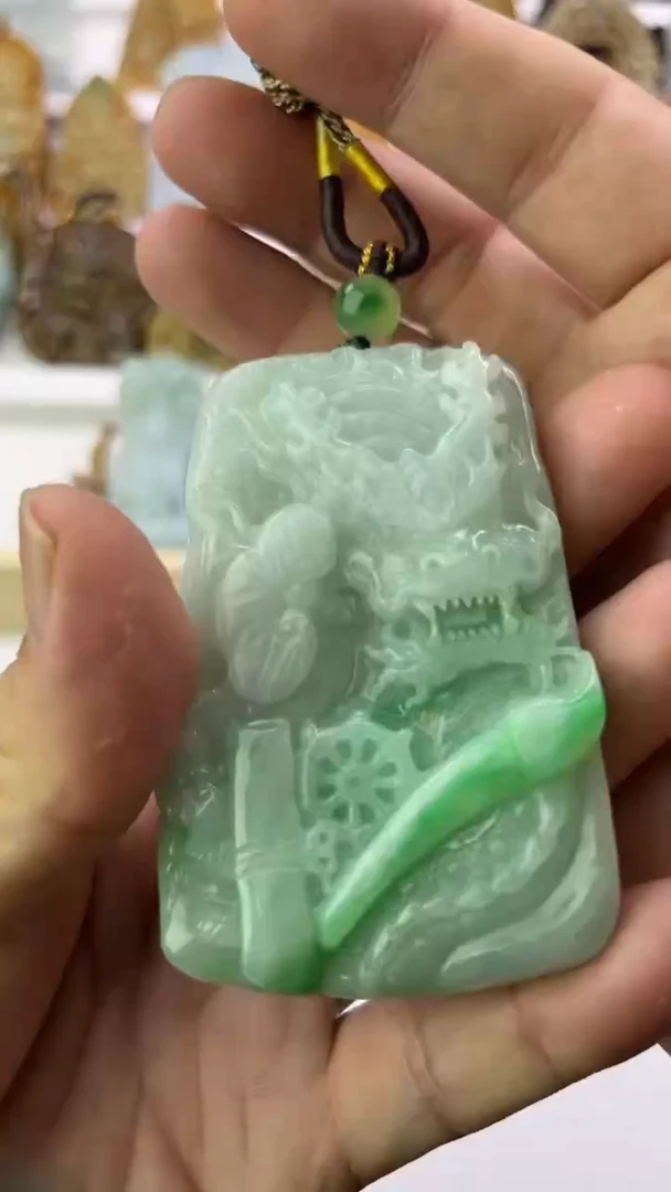 翡翠未镶嵌颈饰天然翡翠