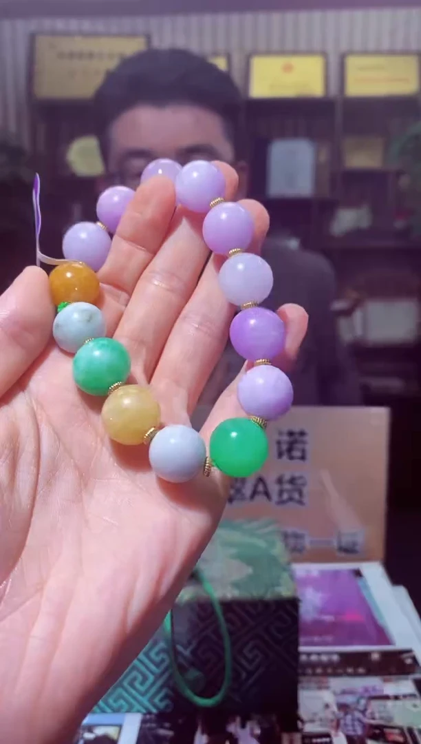 翡翠未镶嵌颈饰XW0716007
