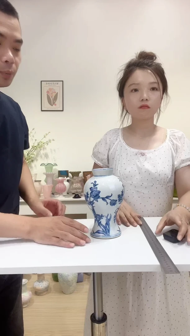 A 03 收腰陶瓷花瓶