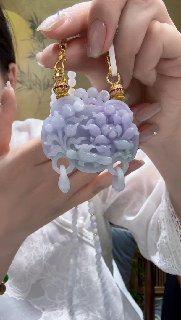 翡翠未镶嵌颈饰吊坠