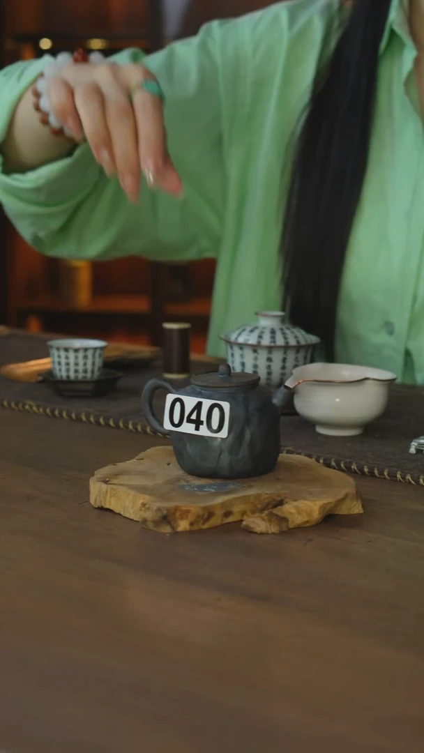 黑壶........040