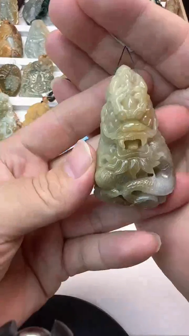 颈饰未镶嵌翡翠宁**远天然翡翠