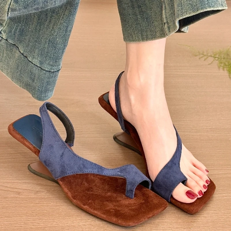 YN-695-6法式坡跟绒面套趾凉鞋女新款高跟鞋设计感小众罗马凉鞋女