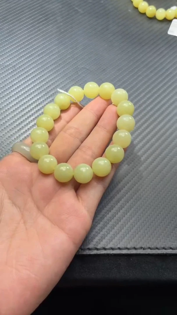 未镶嵌手链和田玉（黄玉）若羌苏拉木河矿卡12手串微色差