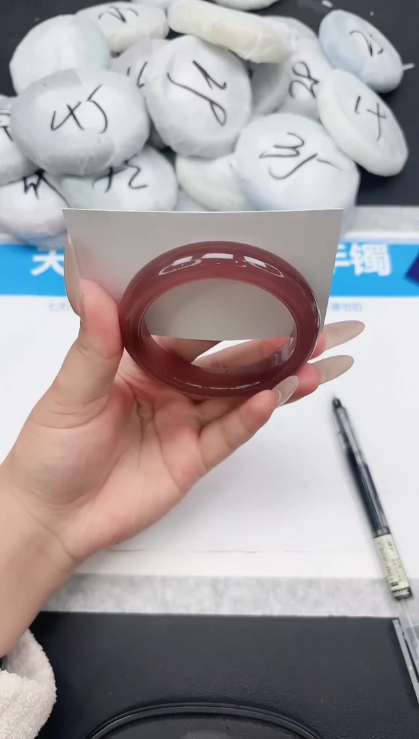 女款工艺手镯283-55.9