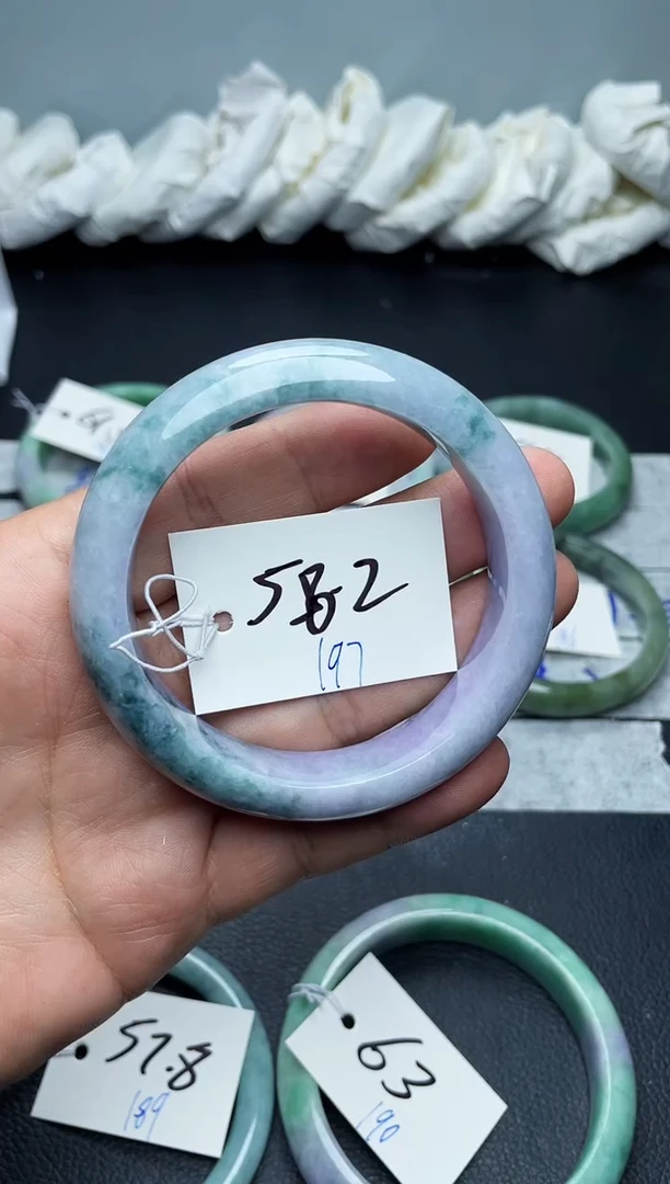 未镶嵌手镯翡翠197