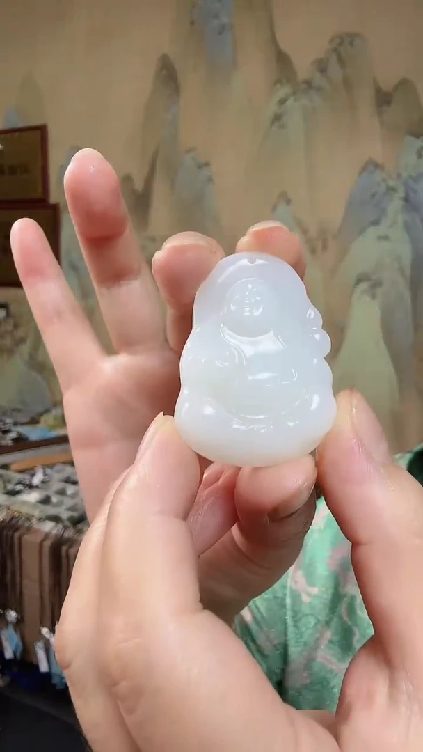 颈饰未镶嵌和田玉.