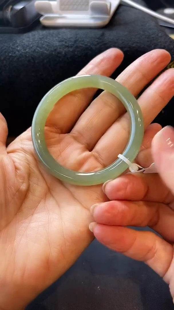 未镶嵌手镯和田玉?*心温婉镯51