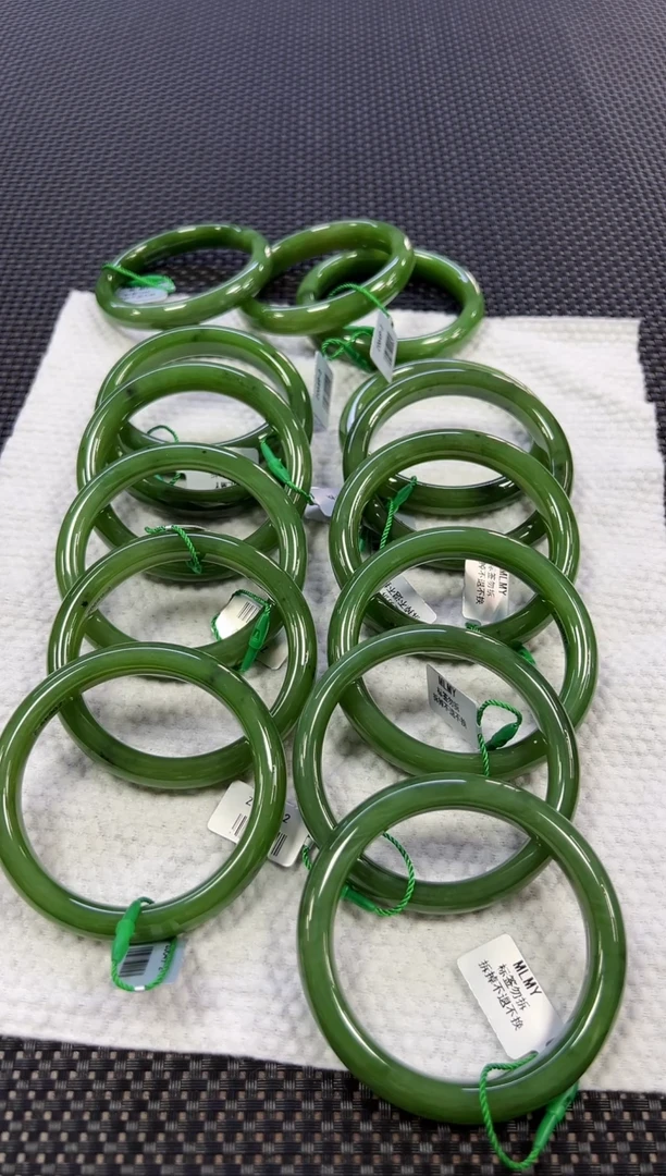 【闪购商品】和田玉手镯未镶嵌俄料手镯（58-59）（多样性发一件）