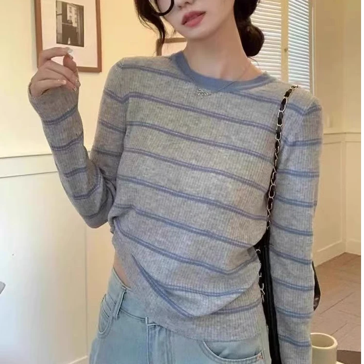 撞色圆领条纹长袖针织衫女内搭打底衫薄款设计感穿搭小众春季上衣