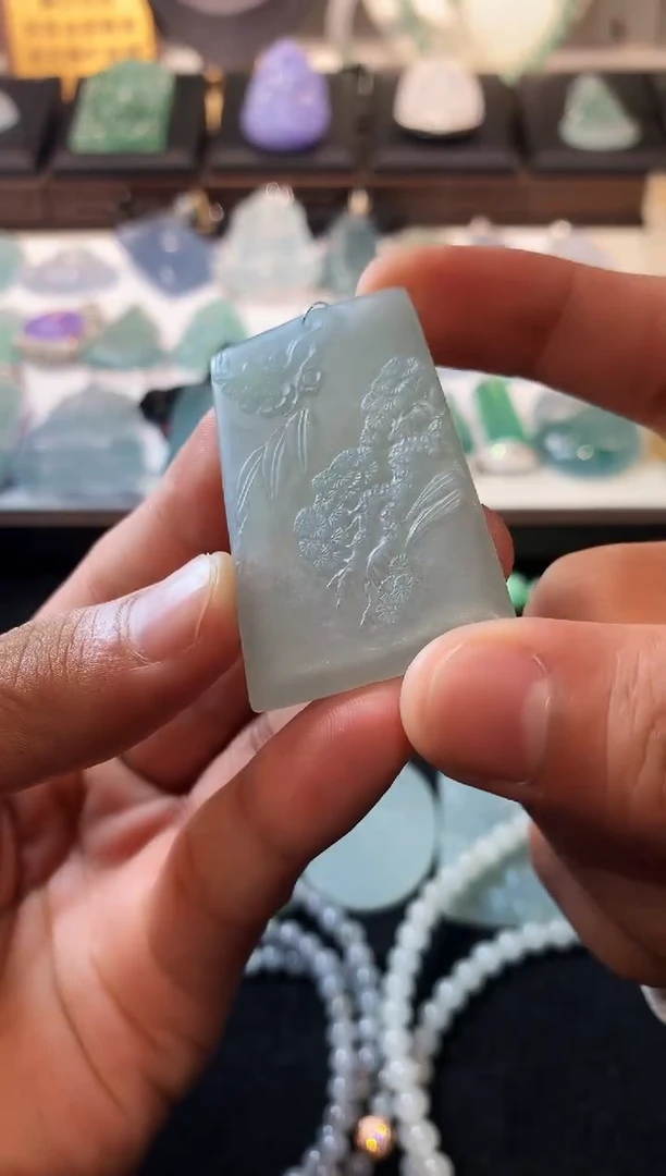 未镶嵌定制翡翠。****1  S毛货不退不换