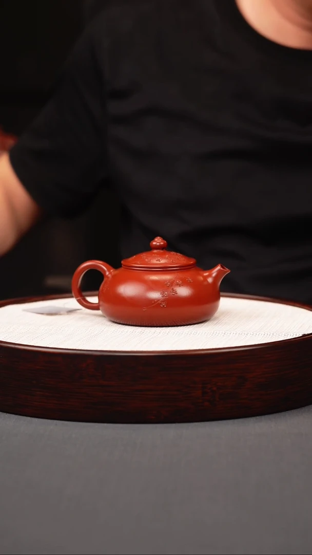 茶壶紫砂红皮龙泥绘梅花寒江