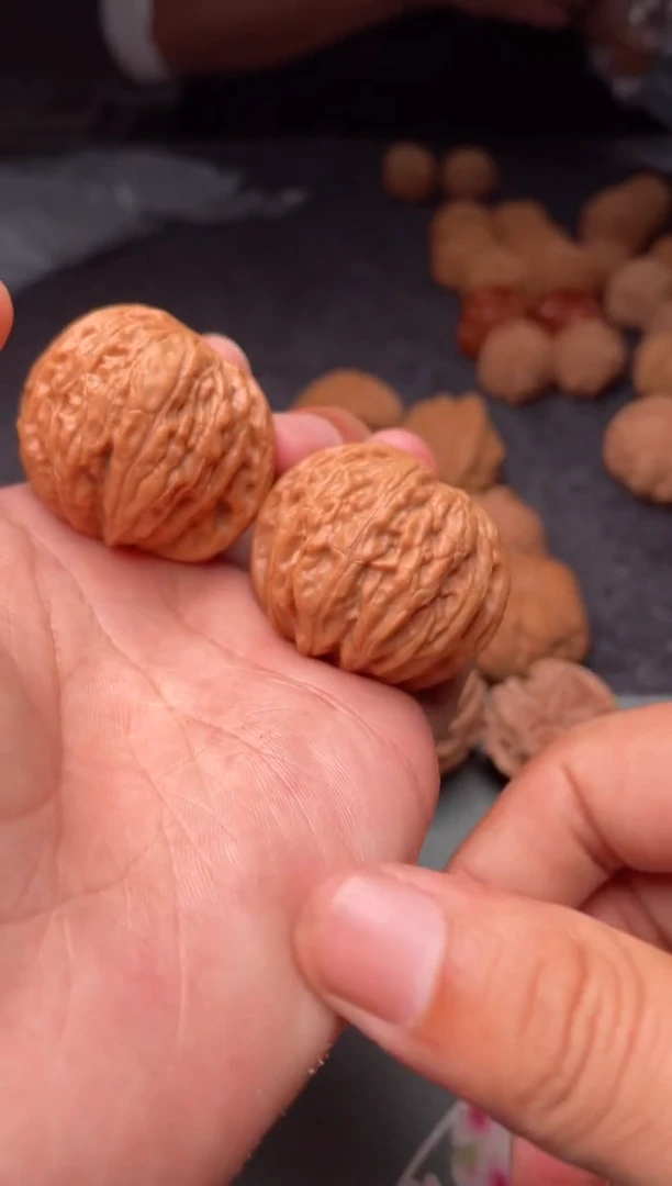 把件文玩核桃a164  铁锤 39尺