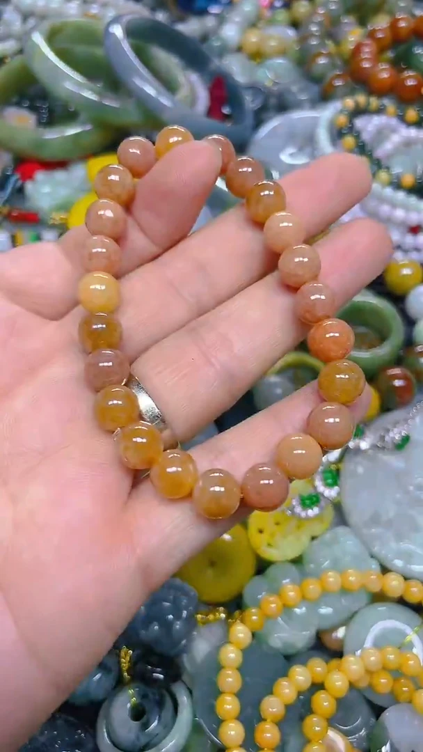 颈饰未镶嵌翡翠8mm/ Z /翡翠A货，一件也是批发价