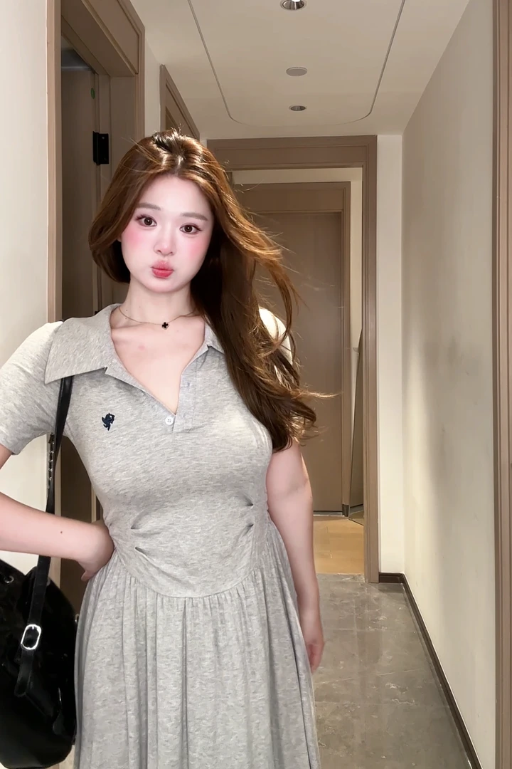 【清清】胖MM设计感刺绣短袖连衣裙女夏季新款收腰显瘦气质长裙