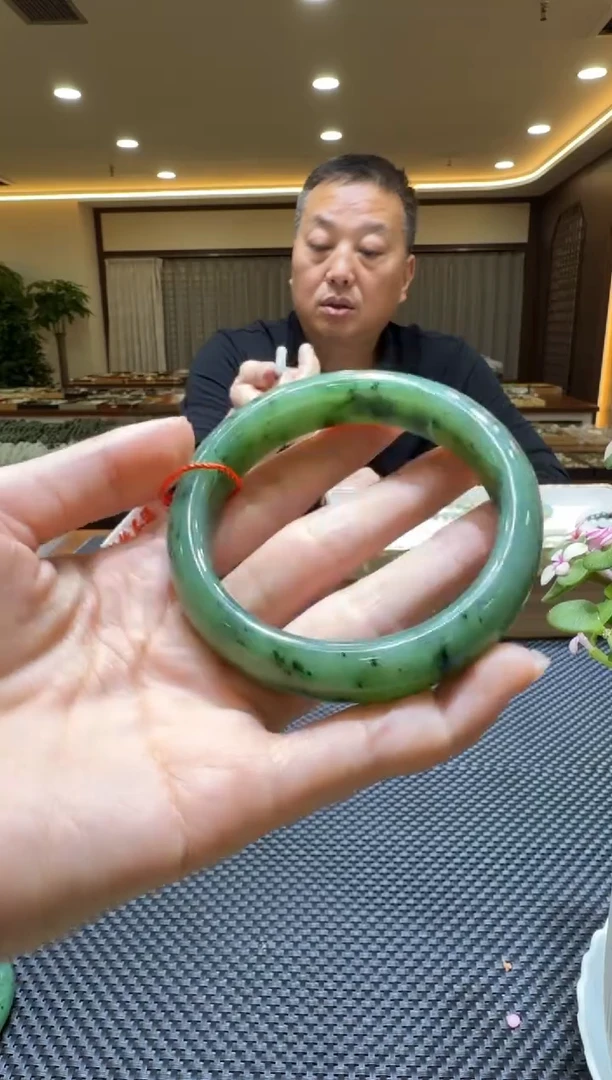 颈饰未镶嵌和田玉手串60（多样性发一件）