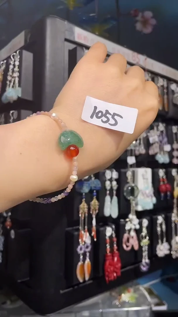 未镶嵌手链水晶喜欢拍