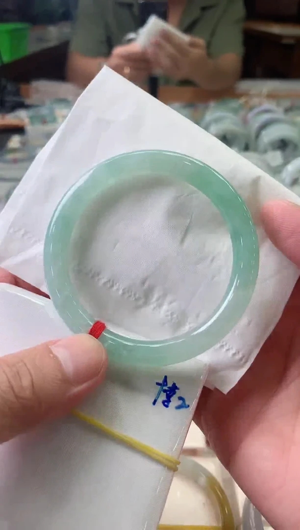 未镶嵌手镯翡翠5455 冰甜绿圆条 29