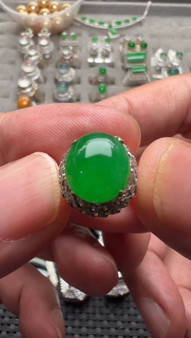 定制翡翠未镶嵌天然A货缅甸翡翠