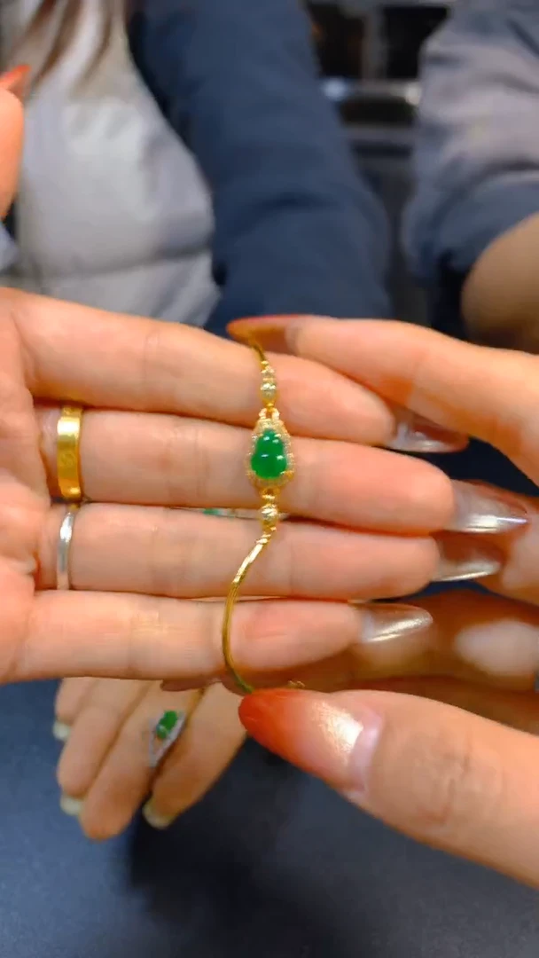 【闪购商品】翡翠手链未镶嵌0531704027多样性发一