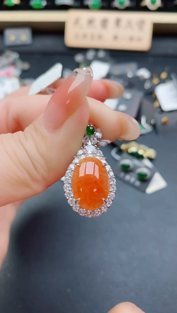 吊坠(赠链)银S925镶嵌翡翠1